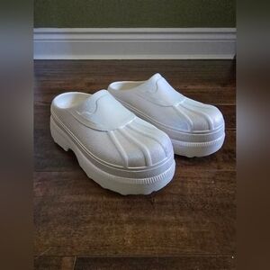 Sorel White Mules